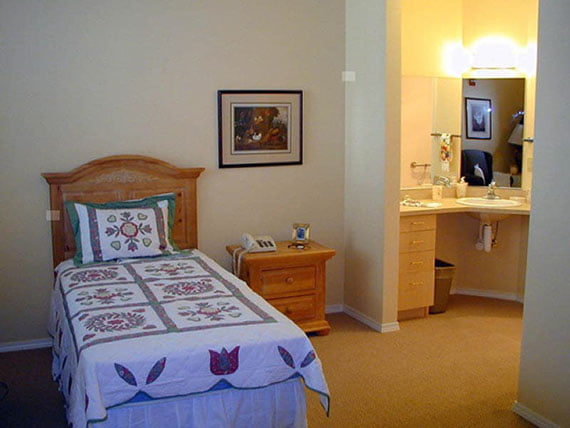 Avamere at Hillsboro Apartment Bedroom